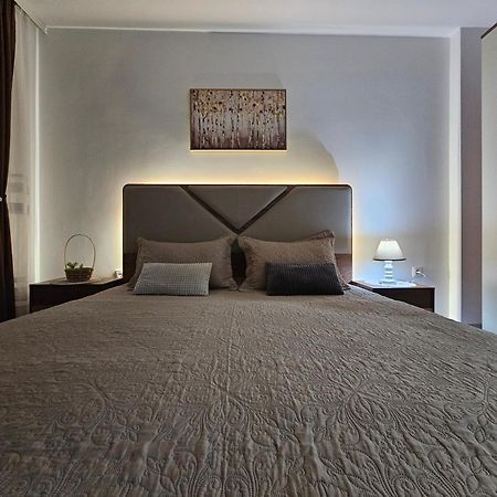 Superb 1 Bedroom In The Best Zone Of The City. Ferizaj Exteriör bild
