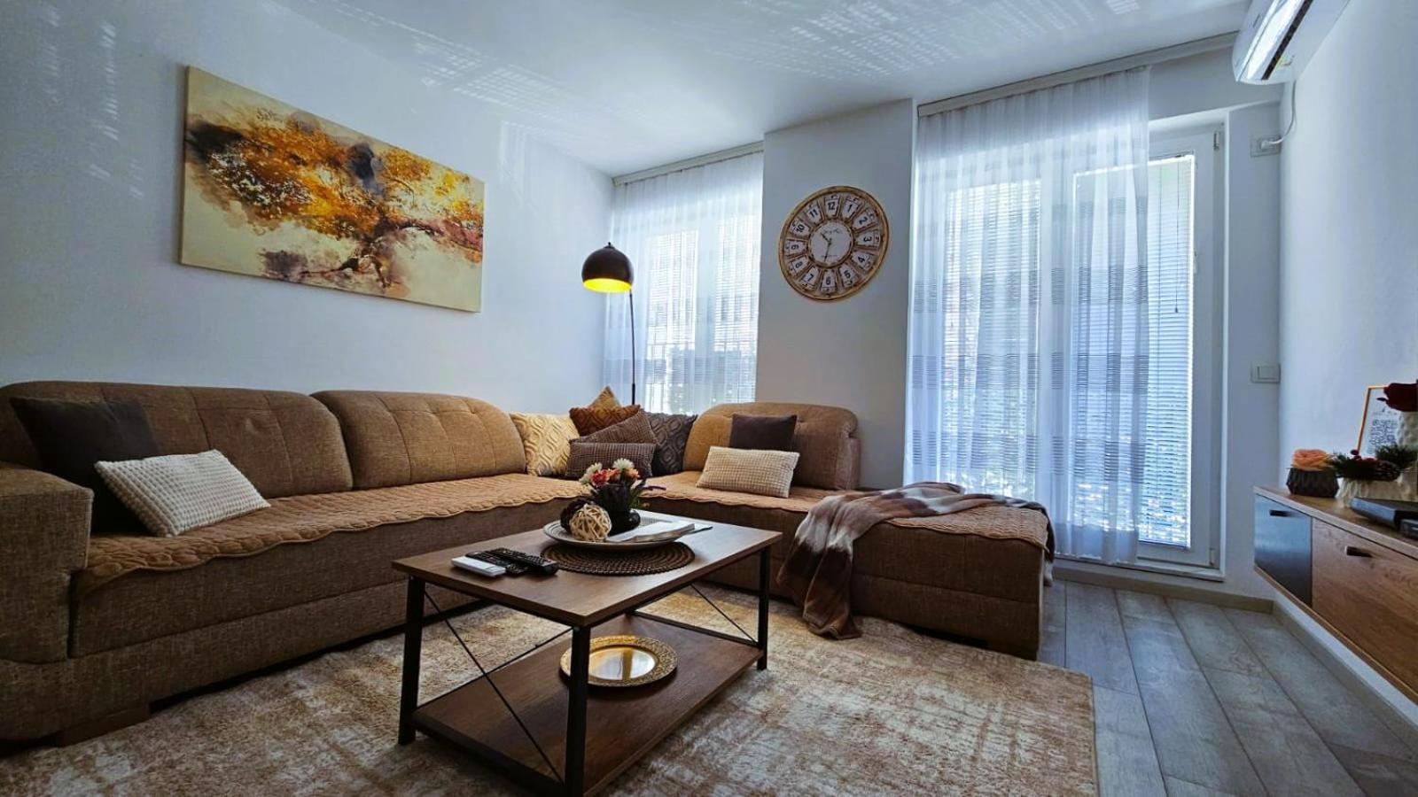 Superb 1 Bedroom In The Best Zone Of The City. Ferizaj Exteriör bild